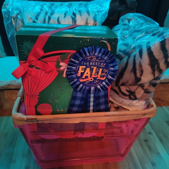 Vs pink displays - Picture 4 of 7